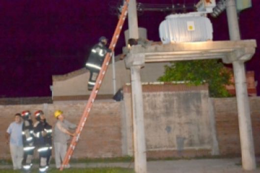 Goya: Falleció electrocutado un operario de la DPEC que trabajaba en la reparación de un transformador