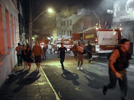Tragedia en Brasil: más de 180 muertos en incendio de una discoteca