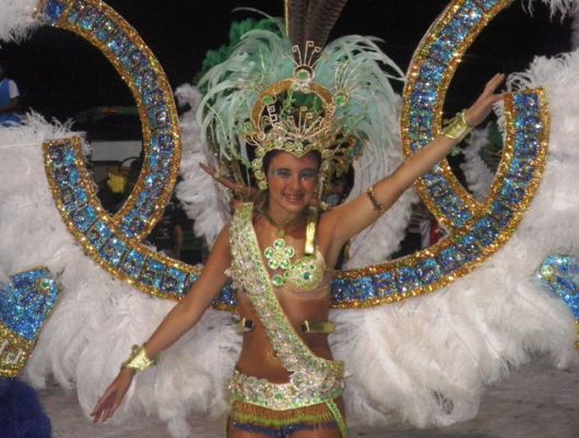 Esta noche Bella Vista elige su reina del carnaval