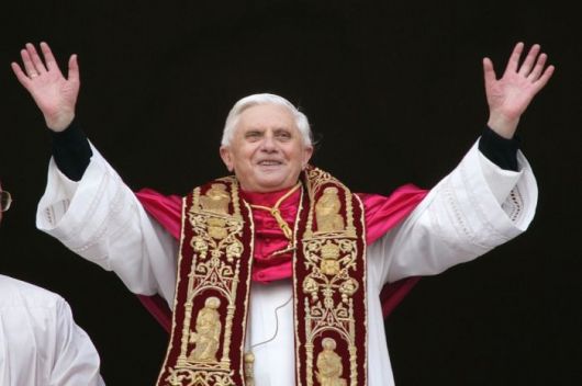 Renunció el Papa Benedicto XVI "por falta de fuerzas"