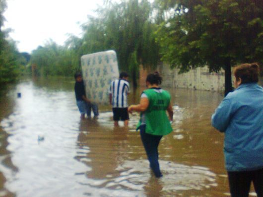  400 familias evacuadas por la lluvia