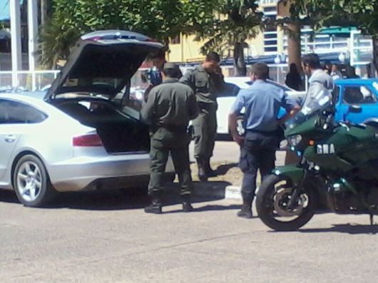 Gendarmería detuvo a una persona y secuestró 64 mil pesos y dos armas de fuego
