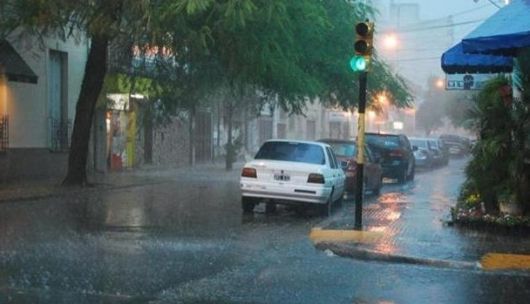 Llueve intensamente sobre Corrientes
