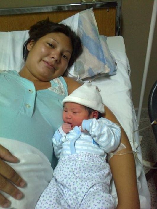Airana Yoselin Cardozo el primer nacimiento del 2014