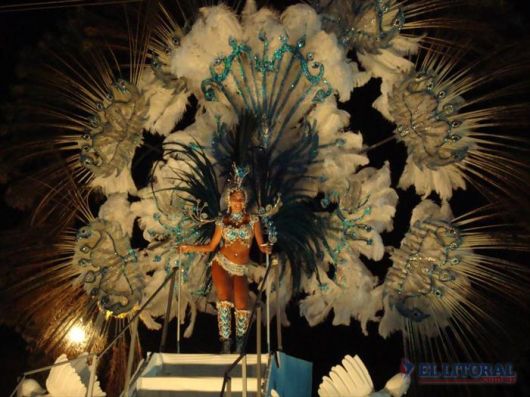 Ituzaingó y Yapeyú inauguran mañana el calendario de carnaval en la provincia