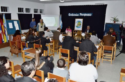 Sesión del HCD en Colonia Progreso
