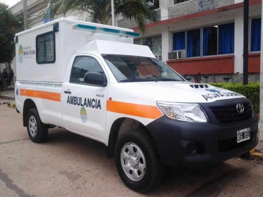 Presentan la primera ambulancia municipal