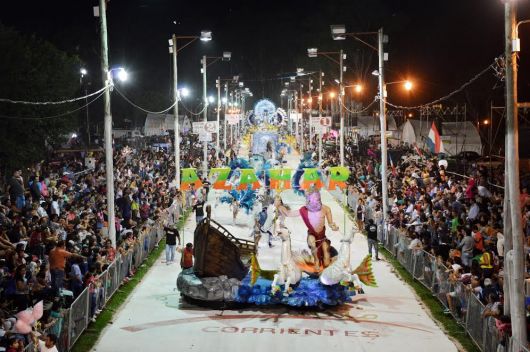 10 mil personas disfrutaron de la 3° Noche de Carnaval