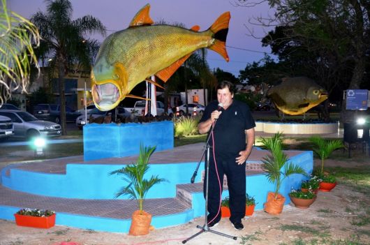 Bella Vista inauguró una segunda escultura íctica en su parque turístico