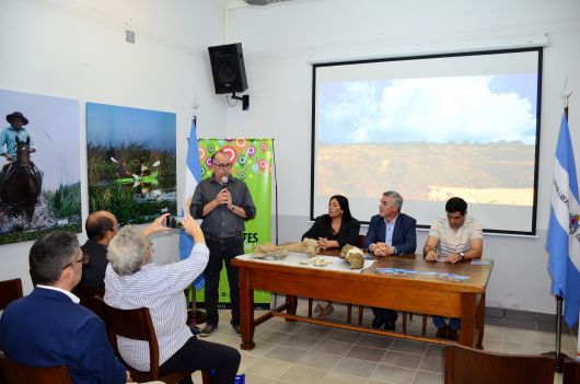 Bella Vista presentó en Corrientes su 1° Encuentro Provincial de Paleontología